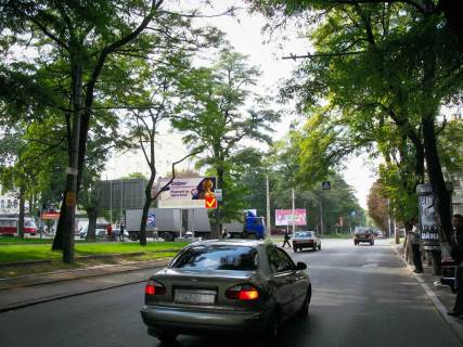 Билборд  в Днепр (Днепропетровск), 3x6  Українки (кол. Пушкіна) пр. - В’ячеслава Чорновола (Юрія Савченка) вул., з центру фото 1
