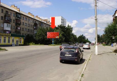 Билборд B в Шепетовке, 3x6  Миру пр. - Дорошенка вул., в бік з/д вокзалу фото 1