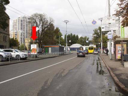 Ситилайт  в Киеве, 1.8x1.2  Князів Острозьких вул. (Московська)., 2, біля ресторанів "Kyiv Food Market", в сторону ст. м. "Арсенальна" фото 1