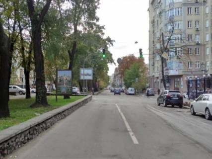 Билборд A в Киеве, 1.8x1.2  Нижній Вал вул., 51 - Почайнинська вул., на світлофорі фото 1