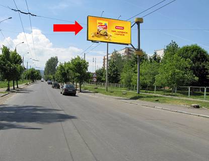 Билборд  в Черновцах, 3x6  Хотинська вул., 47, біля ресторану "Versal", в бік ТРЦ "Боянівка", супермаркетів "Караван", "Comfy" фото 1