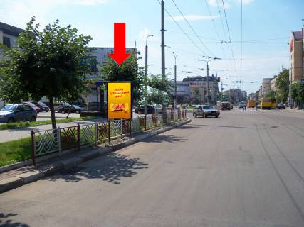 Ситилайт B в Ивано-Франковске, 1.8x1.2  Бандери вул. / Незалежності вул. фото 1