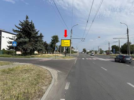 Бэклайт B в Черкассах, 2.3x3.14  Чигиринська вул. / Зелінського вул., біля зупинки "Хімреактив", з центру фото 1
