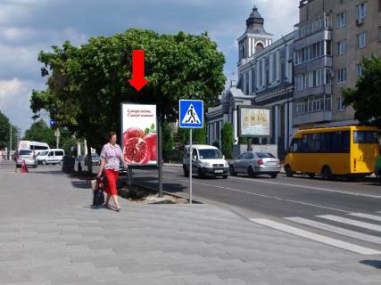 Ситилайт B в Житомире, 1.8x1.2  Київська вул., 1 / Соборна пл., біля центру обслуговування абонентів "Київстар" фото 1