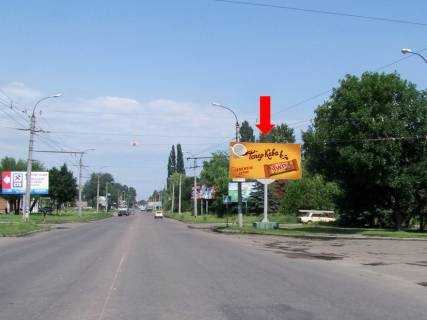 Билборд A в Черкассах, 3x6  Чигиринська вул. / Зелінського вул., біля зупинки "Хімреактив", в центр фото 1