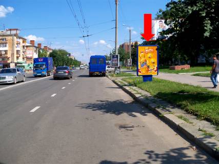 Ситилайт A в Ивано-Франковске, 1.8x1.2  Незалежності вул. / Бандери вул., 1, біля Педагогічного інституту, Укрсоцбанку фото 1