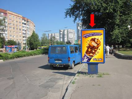 Ситилайт  в Черкассах, 1.8x1.2  Шевченка бул. / 700-річчя Черкас пл., біля супермаркету "Сільпо", в центр фото 1