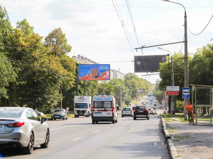 Билборд B в Харькове, 3x6  Гвардійців-Широнінців вул., 50, в центр фото 1