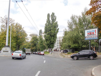 Scrolller, Scroll A in Kharkiv, 2.3x3.14  просп. Незалежності (просп. Правди)., 11 - Літературна вул., з центру - 667464 Photo 1