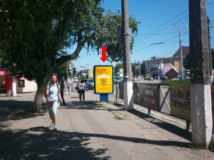 Citylight B in Kremenchuk, 1.8x1.2  Svobodi av. (kol. 60-ricca Zovtna st.), 47 / Kiivs'ka st., bila magazinu "Gurman" Photo 1