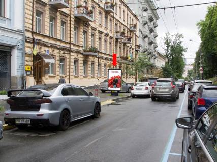 Ситилайт  в Киеве, 1.8x1.2  Терещенківська вул., 11, навпроти парку Т. Шевченка, в сторону Гетьмана Павла Скоропадського вул. (Льва Толстого) фото 1