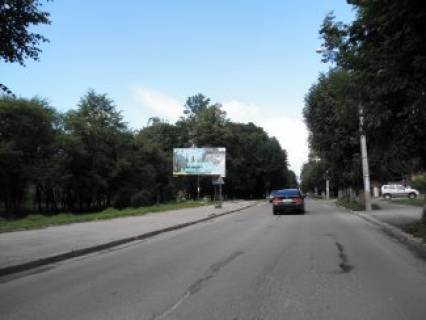 Билборд  в Ивано-Франковске, 3x6  Чорновола вул. - Сорохтея вул., центральний стадіон фото 1