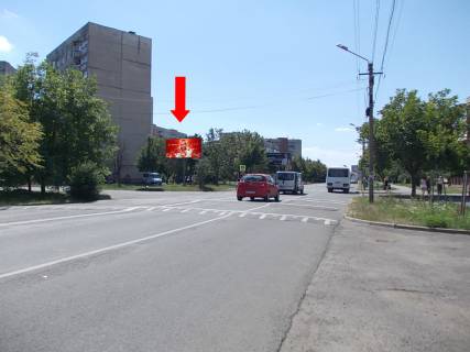 Билборд  в Мукачеве, 3x6  Росвигівська вул. / Університетська вул., мікрорайон "Росвигово", біля ринку фото 1