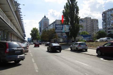 Prismatron, Prism A in Kyiv Obolons'kij av., 31, TRC "Drim Taun", v storonu st.m. "Mins'ka" - 228775 Photo 1