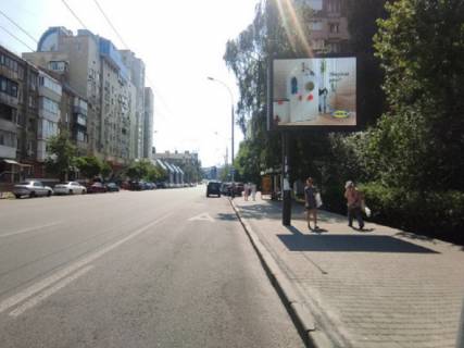 Видеоборд A в Киеве Антоновича вул. (колиш. Горького), 162, на світлофорі, прайс за трансляцію ролика 10 сек 1вихід/90 сек, з 0:00 до 23:59 - 369045 фото 1