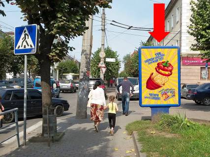 Ситилайт A в Черновцах, 1.8x1.2  Героїв Майдану вул. (кол. Червоноармійська вул.) / Шевченка вул., біля Центрального ринку фото 1