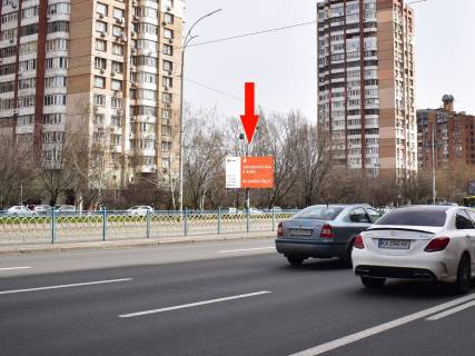 Бэклайт B в Киеве, 2.3x3.14  Українки бул., 21А - 21, в сторону Миколи Міхновського бульвар (Дружби Народів бульвар) фото 1