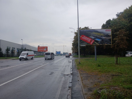 Билборд A в Львове, 3x6  Кульпарківська вул., 145, в центр, біля ТРЦ "Victoria Gardens" фото 2