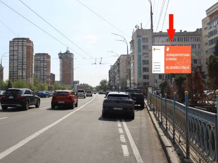 Видеоборд A в Киеве, 2.3x3.14  Українки бул., 26 / ул.Алмазова (колиш. вул. Кутузова), на світлофорі, біля "KFC", ст. м. "Печерська", з центру - 443830 фото 1