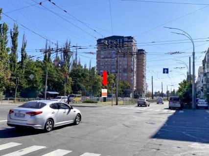 Сiтiлайт A у Києві, 1.8x1.2  Народного Ополчення вул., 2, на роздільник, світлофорі, в сторону аеропорту "Київ" Фото 1