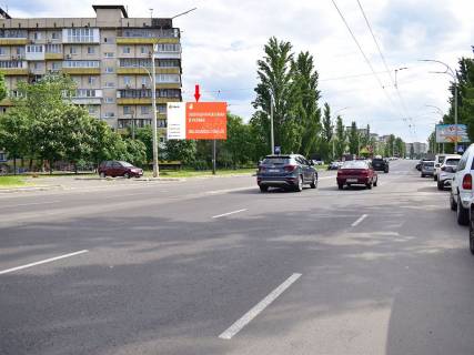 Billboard B in Kyiv, 3x6  Malinovs'kogo st., 38 - Geroiv Stalingrada av., v storonu st.m. "Obolon'" Photo 1