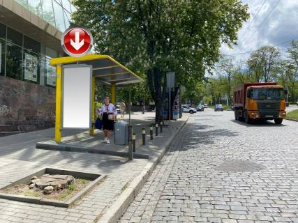 Нестандарт B в Днепр (Днепропетровск), 0,97х1,98  Пр. Дмитра Яворницького (Карла Маркса), біля буд.34, після вул. Володимира Вернадського (Дзержинського) фото 1