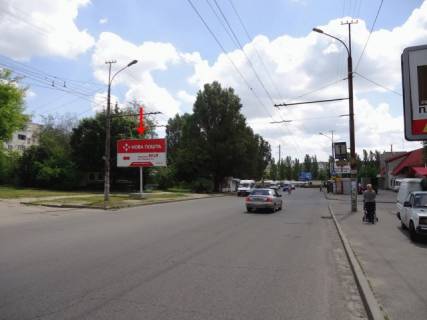 Билборд B в Днепр (Днепропетровск), 6х3  вул.Панікахи, 91, з центру фото 1