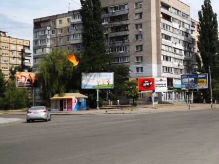 Призма A в Днепр (Днепропетровск), 6х3  пр.Героїв (пошта) бул.Слави - 223184 фото 1
