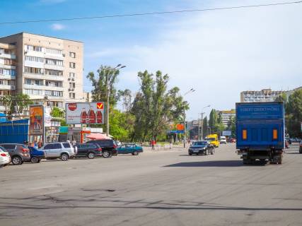 Billboard  in Dnipro (Dnipropetrovsk) z/m Peremoga, magazin "PIK" Photo 1