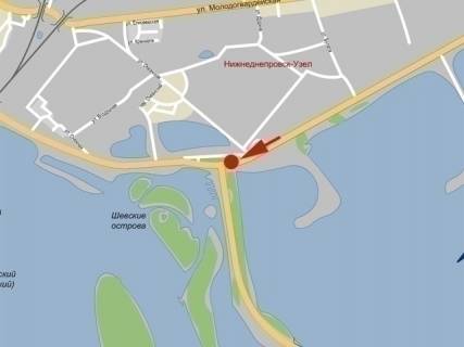 Билборд  в Днепр (Днепропетровск) вул. Сонячна Набережна (Маршала Малиновського) 108, світлофор (розділювач в районі повороту на Рибальське) схема