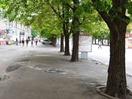 Citylight B in Dnipro (Dnipropetrovsk), 1,2x1,8  st.Titova, 17 (Kinosistema SUPUTNIK) Photo 1