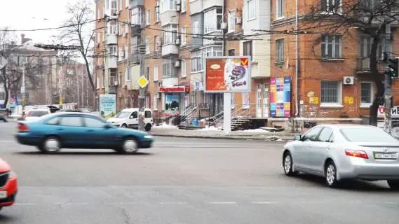 Скроллер A в Днепр (Днепропетровск), 3,14х2,32  пр. Богдана Хмельницького (Героїв Сталінграда) – вул.Незалежності (Титова), роллер 3.14х2.32 - 174141 фото 1