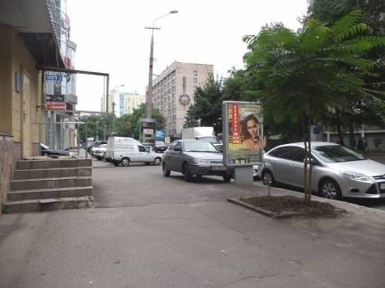 Ситилайт B в Днепр (Днепропетровск), 1,2x1,8  пр.Науки (Гагаріна), 24, ресторан "Confetti" фото 1