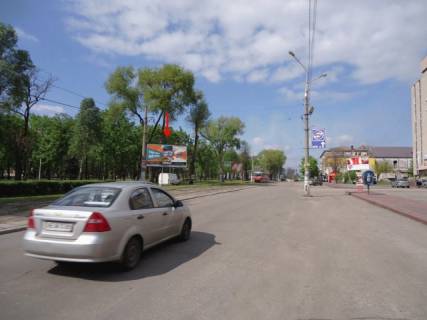 Білборд, Бігборд (Борд)  A у Кам'янське (Дніпродзержинськ), 6х3  пр.Свободи, Торговий центр, з центру Фото 1