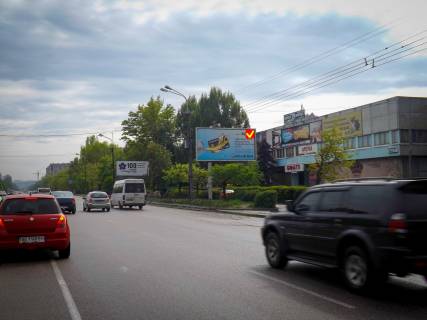 Prismatron, Prism  in Dnipro (Dnipropetrovsk) st. Nab. Peremogi, 38, (magazin "Intertop"), prizma - 260849 Photo 1