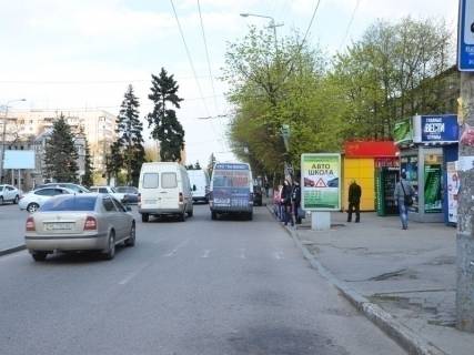 Citylight A in Dnipro (Dnipropetrovsk), 1,2x1,8  av.Gagarina, 175, zupinka gromads'kogo transportu Photo 1