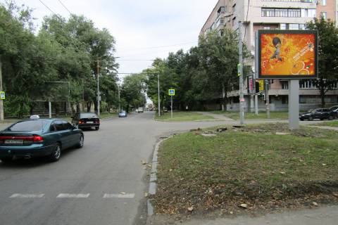 Беклайт  у Дніпро (Дніпропетровськ) вул. Володимира Антоновича (Свердлова), 49 - вул. Степана Бандери (Шмідта) Фото 1