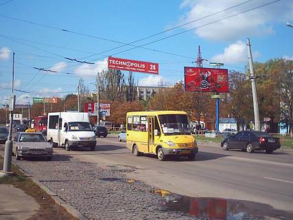 Билборд A в Кропивницкий (Кировоград), 3х6  (VIP)пр. Правды(ул.Тельнова) / Героїв-рятувальників вул. (Волкова), м-н "Макси дом" фото 1