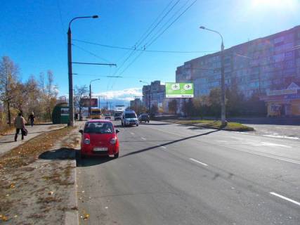 Билборд A в Сумах, 6x3  Героїв Крут вул. (Черепіна).,  8 (200 м. до "Епіцентру") фото 1