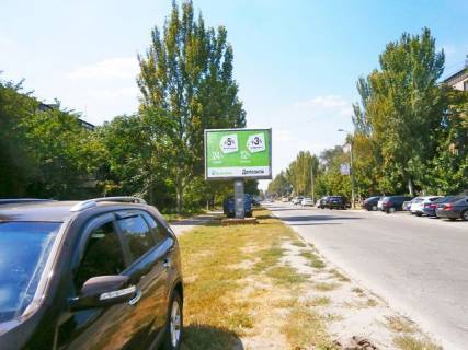 Бэклайт B в Запорожье, 4x3  вул. Донцова (Гагаріна).,1 - проспект Соборний (проспект Леніна). (Головне Управління Нац. Полиции) фото 1