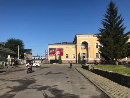 Билборд A в Здолбунове Ж/д вокзал ( перед входом слева, низ) фото 1