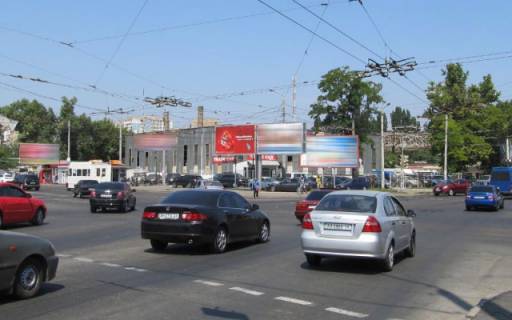 Призма A в Одессе Інглезі вул. (25-ї Чапаєвської дивізії). - Комарова Михайла вул. (Космонавта Комарова)., 12 (левая) - 311894 фото 1