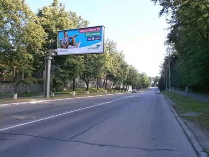 Билборд B в Виннице, 6x3  Політехнічна (колишня Воїнів-Інтернаціоналістів вул.) вул.  (напроти Політехнічного Університету), в центр фото 1