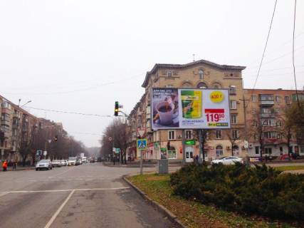 Billboard A in Krivy Rig, 6x3  Kalnysevs'kogov st., 15b - Ukrains'ka st., do Zvil'nennaa pl. Photo 1