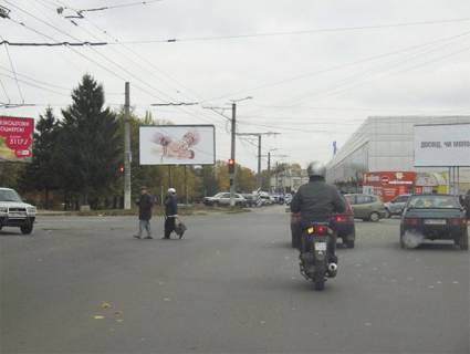 Билборд A в Кропивницкий (Кировоград), 6x3  Тамма вул.  - Вокзальна вул. ( на пр-т Університетський) фото 1