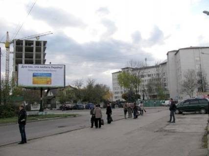 Билборд B в Ивано-Франковске, 6x3  Пулюя вул. - Берегова (Конєва) вул., фото 1