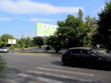 Билборд B в Днепр (Днепропетровск) Батумская ул. - Осенняя ул.,  (автомагазин) , к авторынку фото 1