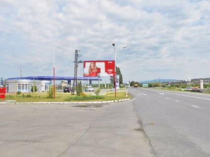 Билборд A в Ужгороде Виїзд з  Мукачево (АЗС Market  до АЗС "Укрнафта", напроти  Автоцент-Ужгород "Mitsubishi") фото 1