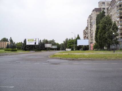 Билборд B в Кривом Роге, 6x3  Художня вул., 13 - Матусевича вул.(цирк) фото 1