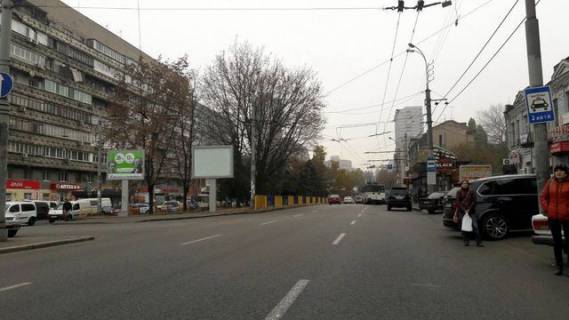 Скроллер A в Днепр (Днепропетровск) Олександра Поля (Кірова) пр. (низ)-разворот 5-го тролейбуса (с\м АТБ, ТЦ Мириада) - 273133 фото 1